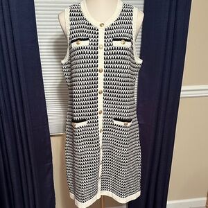 Chic Black and White Sleeveless Knit Dress NWOT